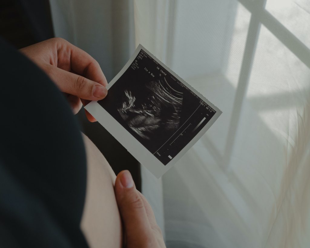 Importanța îngrijirii prenatale: cum influențează vizitele regulate la ginecolog o sarcină sănătoasă